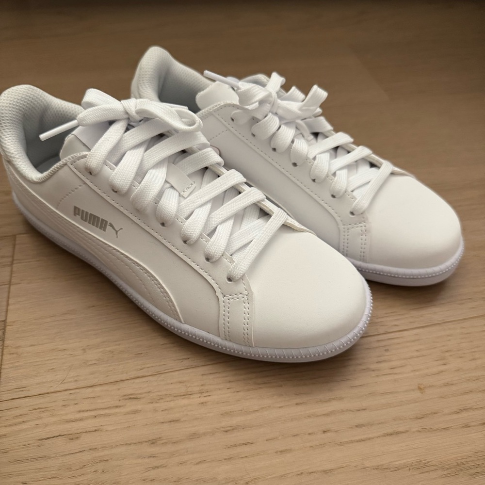 Puma Smash Buck White Sneakers